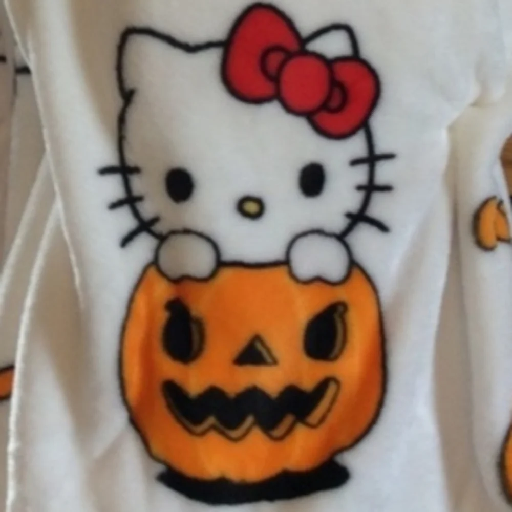 Hello Kitty Blanket Set Of 2 🎃